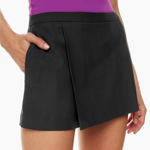 Babaton Skort - Picture 10 of 12